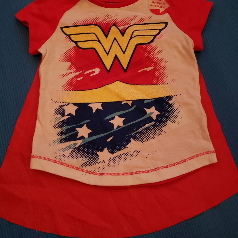 4T wonder woman shirt with cape